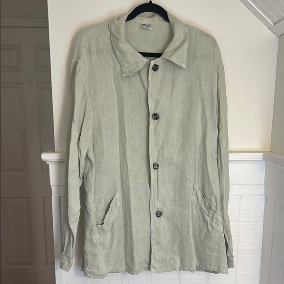CP Shades San Francisco Light Sage Green Linen Button  Up Oversized Top, medium - Picture 1 of 9